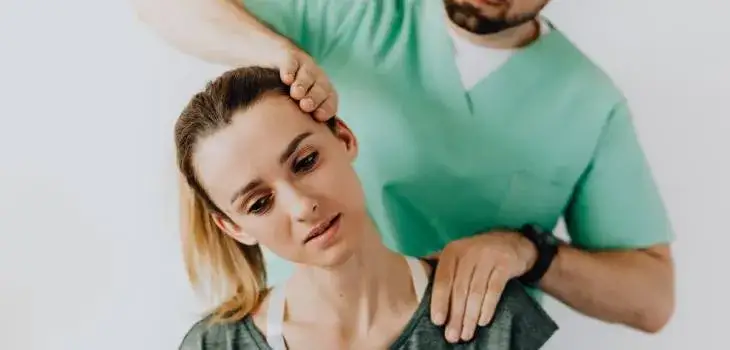 Zdjęcie Kim jest fizjoterapeuta i jakie ma kluczowe umiejętności w pracy?