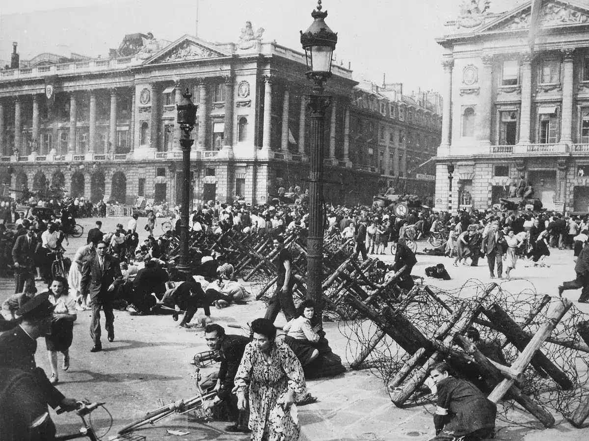 Zdjęcie Czy Paryż płonie? Prawda o zniszczeniach w czasie II wojny światowej