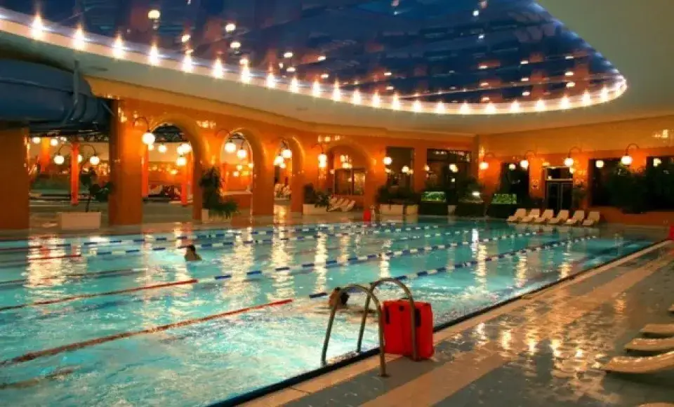 Zdjęcie Hotel Gołębiewski Mikołajki: 4 gwiazdki - co to znaczy?