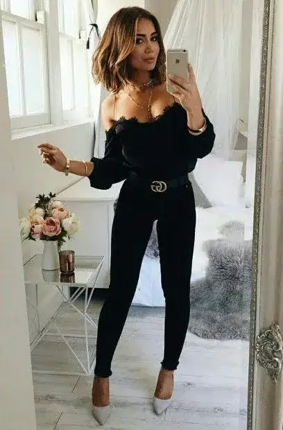 Zdjęcie Outfit na disco: 7 stylowych pomysłów na imprezową stylizację