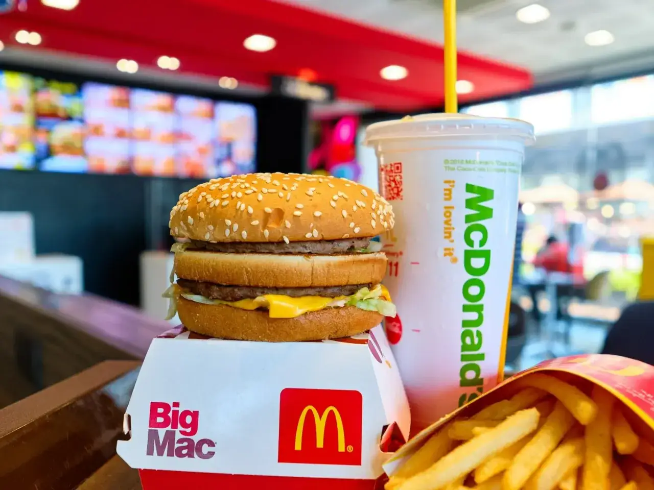 Zdjęcie Ile kosztują duże frytki w McDonald's? Zaskakujące ceny w 2023