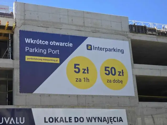 Zdjęcie Ile kosztuje parking w Kołobrzegu? Sprawdź ceny i oszczędź!