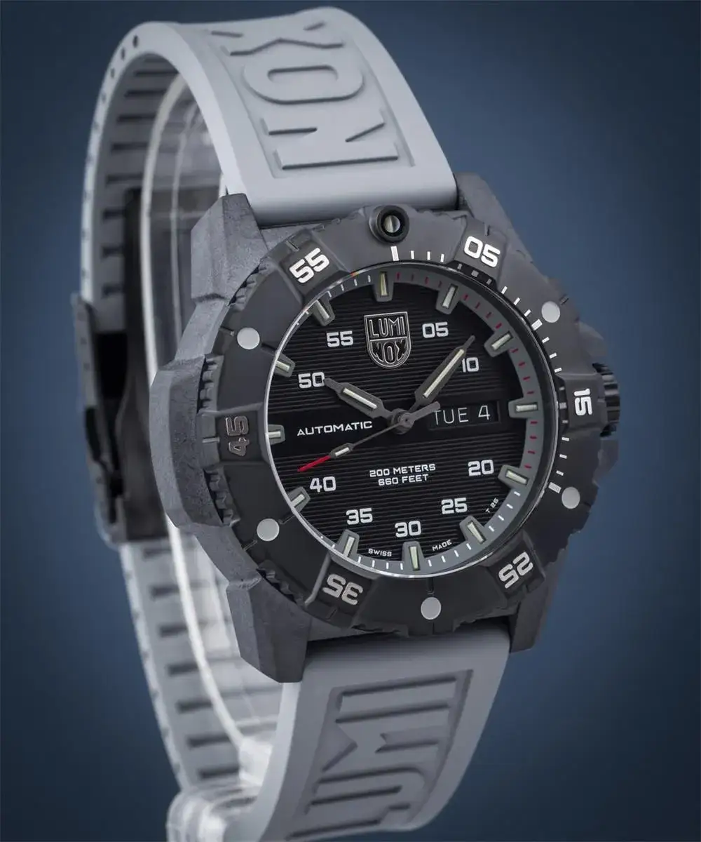Zdjęcie Zegarki męskie Luminox - wytrzymałość i styl dla aktywnych mężczyzn