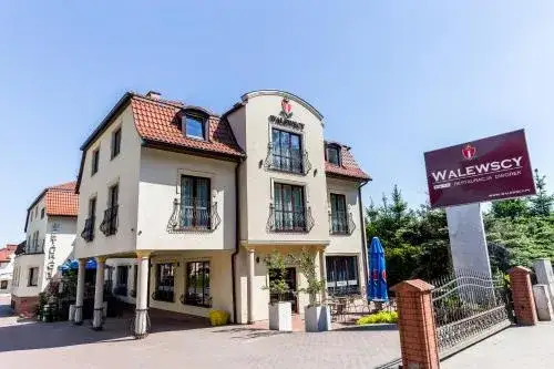 Zdjęcie Walewscy Dworek i restauracja - idealne miejsce na relaks i smakowanie