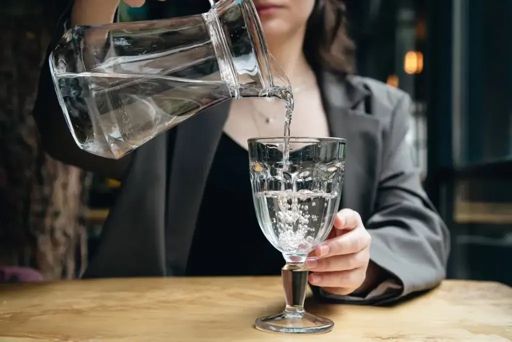 Zdjęcie Zu wenig trinken symptome: Warnsignale für Ihre Gesundheit erkennen