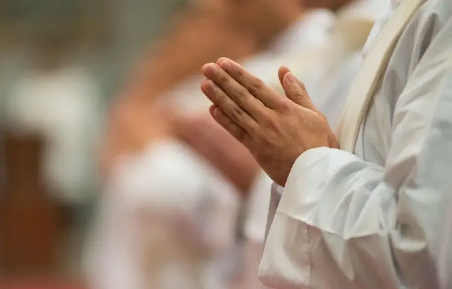 Zdjęcie Jak mówić do księdza, aby zawsze okazać mu szacunek i uprzedzenie