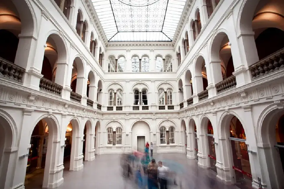 Zdjęcie Muzeum sztuki współczesnej Muzeum Narodowe we Wrocławiu – co warto zobaczyć?