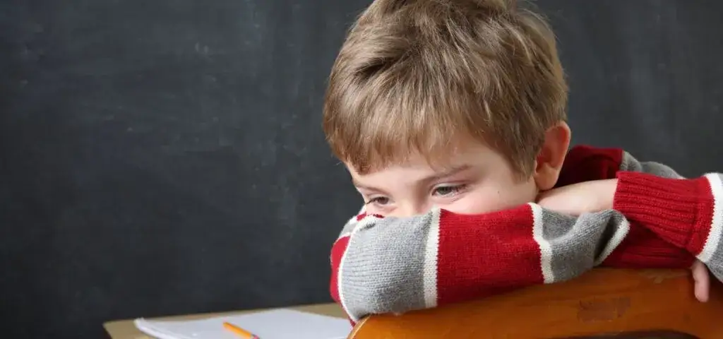 Zdjęcie Jak zachowuje się dziecko z ADHD? Zrozumienie trudnych zachowań