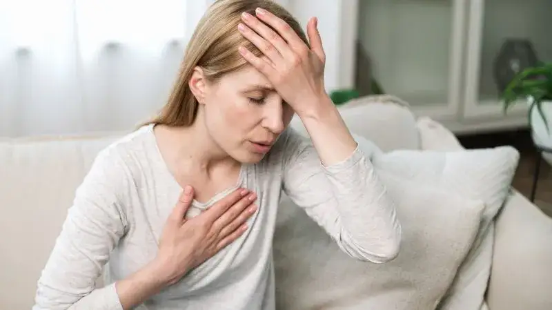 Zdjęcie Bronchitis Symptome bei Frauen: Warnzeichen, die Sie nicht ignorieren sollten