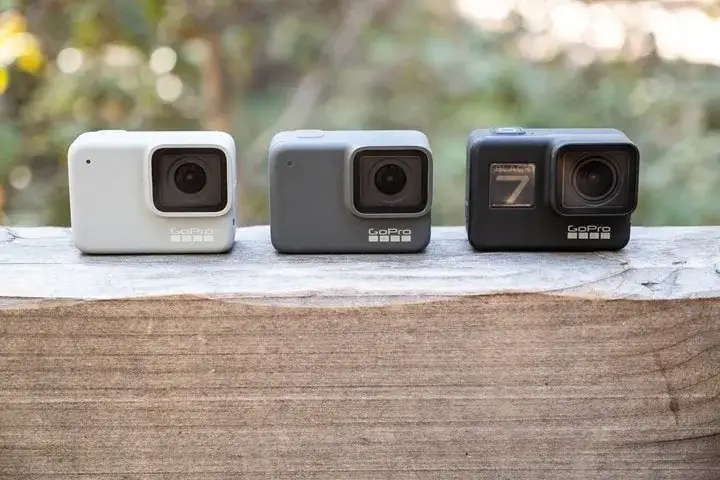 Zdjęcie Gopro Hero 7 White vs Black - Porównanie funkcji kamer 