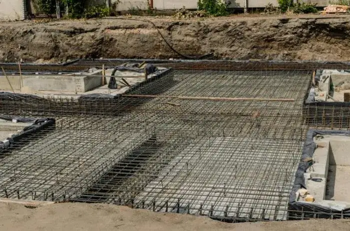 Zdjęcie Płyta fundamentowa grzewcza: Zalety i wady nowoczesnego fundamentu