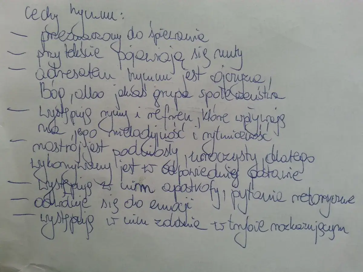 Zdjęcie Hymn: Definicja, Cechy i Znaczenie Gatunku Literackiego