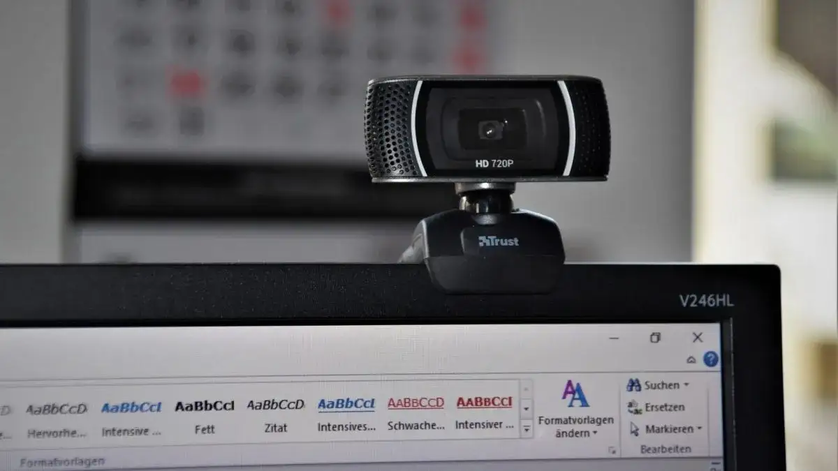 Zdjęcie Jak podłączyć zewnętrzną kamerę do laptopa – proste kroki bez problemów technicznych