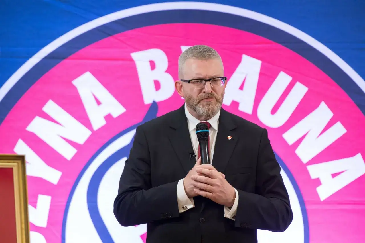 Zdjęcie Kim jest Grzegorz Braun? Kontrowersje i wpływ na politykę Polski