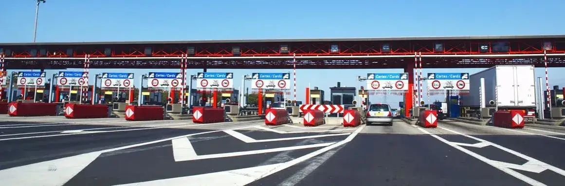 Zdjęcie Jak się płaci za autostrady we Francji? Odkryj tanie metody i koszty