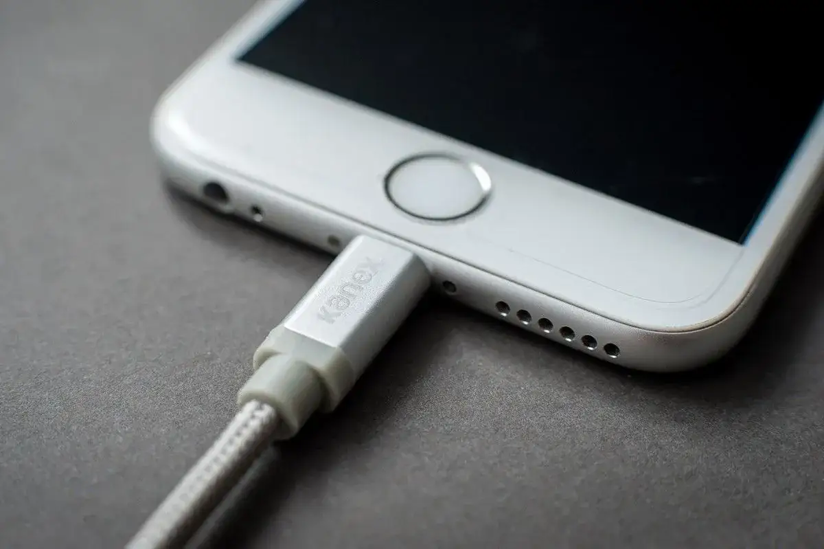 Zdjęcie Jak znaleźć najlepszy kabel do iPhone – porady dotyczące wyboru