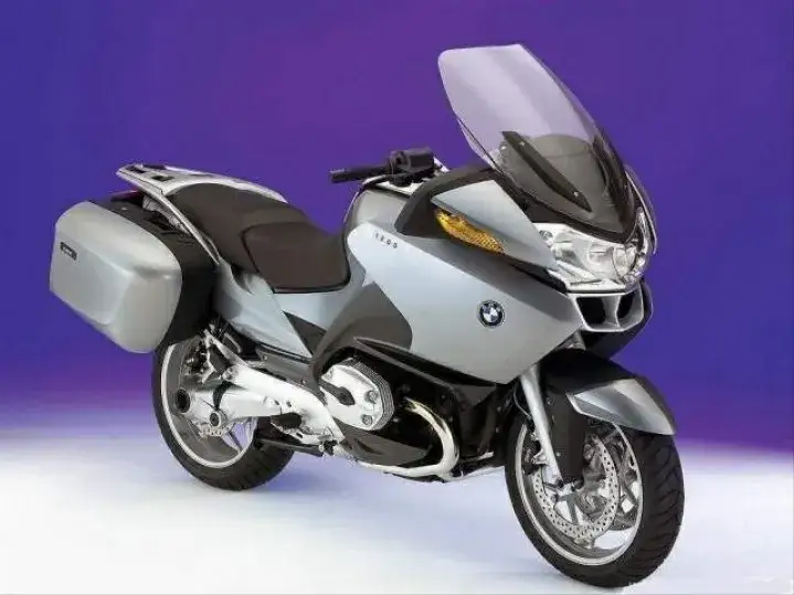 Zdjęcie BMW R 1200 RT - komfortowy motocykl turystyczny, który zachwyca użytkowników