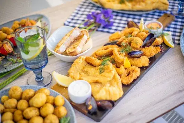 Zdjęcie Gdzie zjeść w Grzybowie? Odkryj najlepsze restauracje i smaki