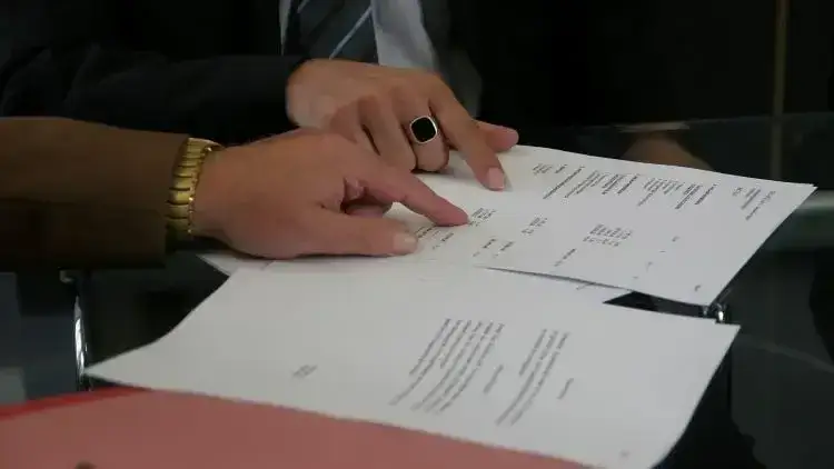 Zdjęcie Co potrzebne do sprzedaży działki? Kluczowe dokumenty, które musisz mieć