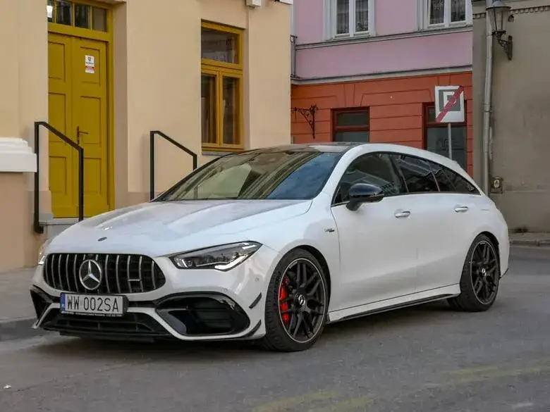Zdjęcie Mercedes CLA 45 AMG - moc, osiągi i cena, które Cię zaskoczą