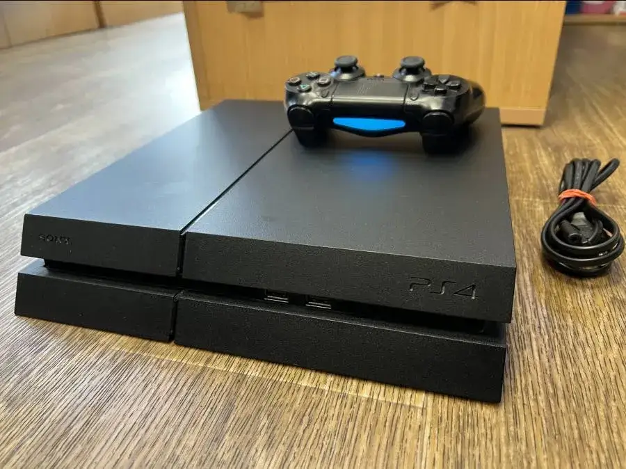 Zdjęcie Ile dostanę za PS4 w lombardzie? Sprawdź aktualne ceny i porady