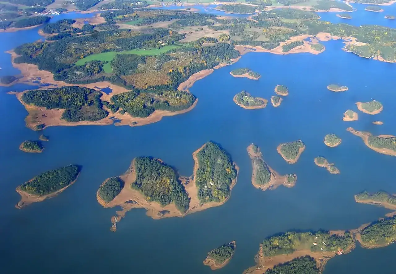 Zdjęcie Ile wysp ma Finlandia? Zaskakująca liczba, która Cię zadziwi!