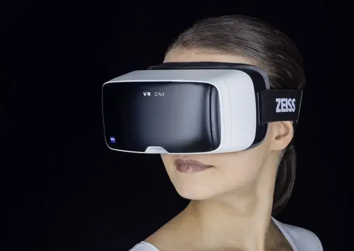 Zdjęcie Jak zrobić okulary VR w prosty sposób i zaoszczędzić pieniądze
