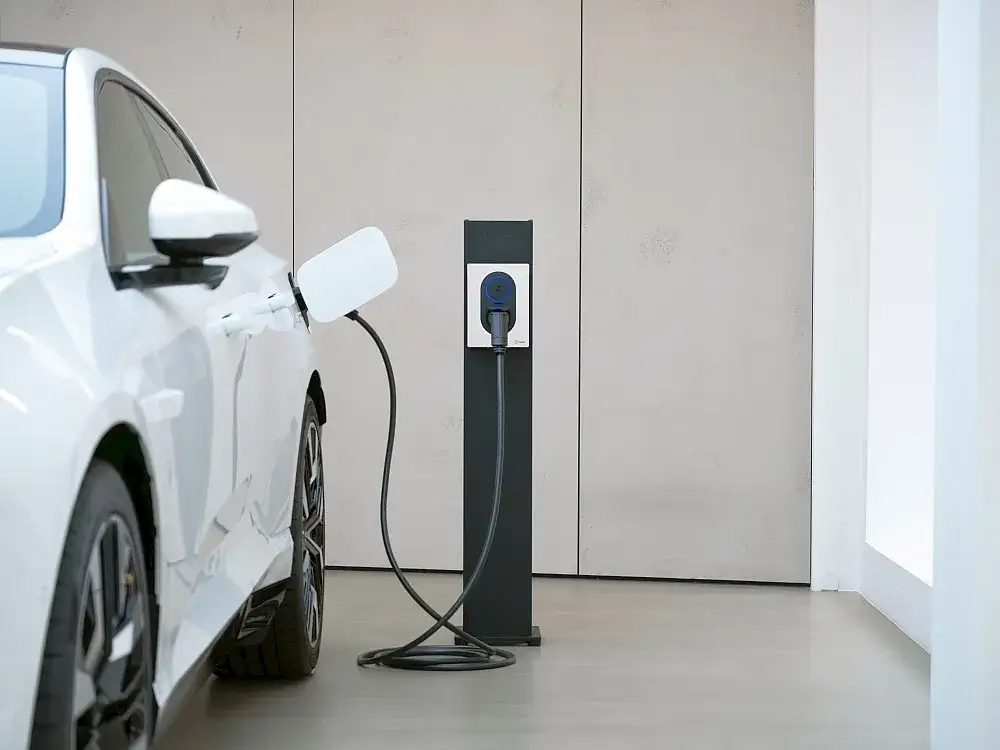 Zdjęcie Ile kosztuje ładowanie samochodu elektrycznego? Sprawdź, by zaoszczędzić