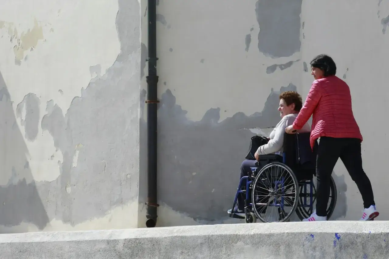 Zdjęcie Co przysługuje opiekunowi osoby niepełnosprawnej? Sprawdź swoje prawa