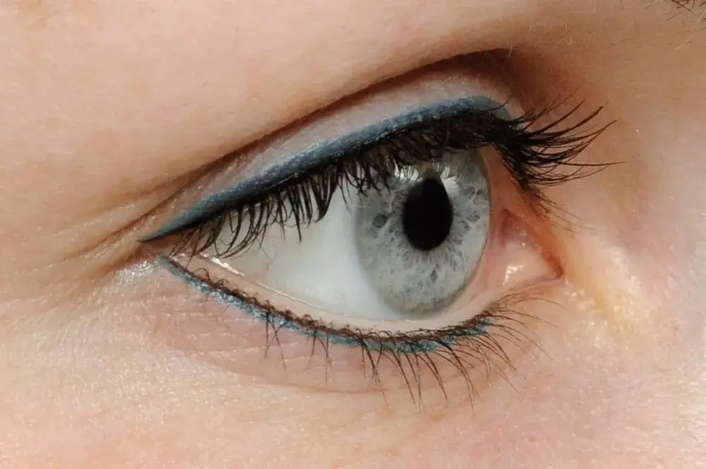 Zdjęcie Traum-Augenaufschlag? Permanent Make-up Augen: Kosten & Techniken