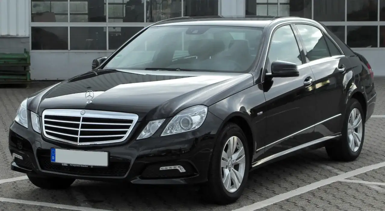 Zdjęcie Mercedes E Klasa W212 - wszystko, co musisz wiedzieć przed zakupem