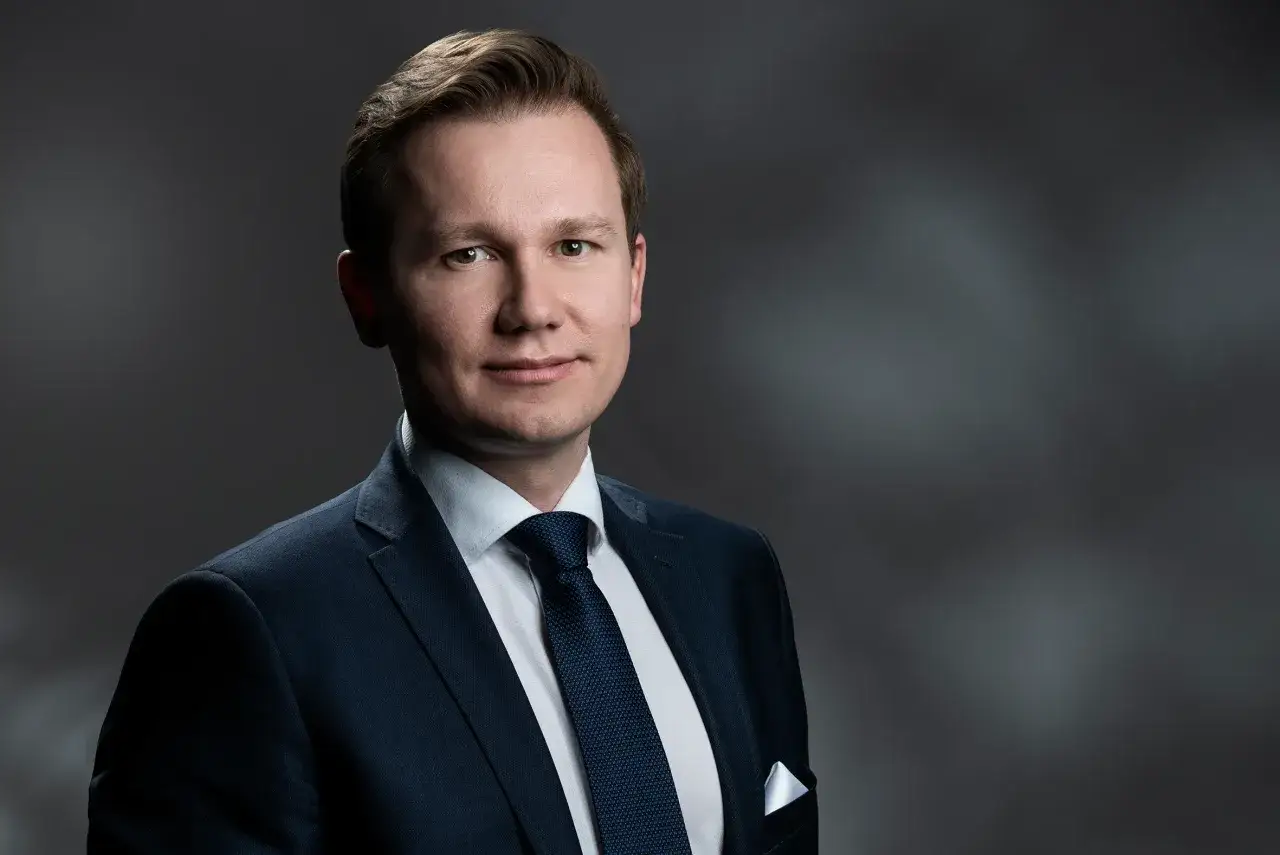 Zdjęcie Czy adwokat może bronić członka rodziny? Etyka i wyzwania w obronie