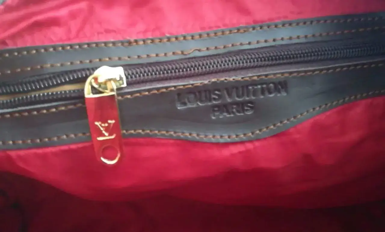 Zdjęcie Gdzie kupić podr&oacute;bki torebek Louis Vuitton bez ryzyka oszustwa?