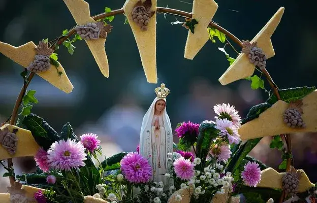 Zdjęcie Skąd pochodzi nazwa litania loretańska i jej znaczenie w tradycji?