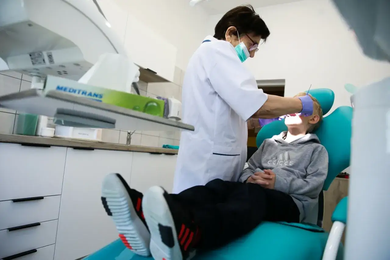 Zdjęcie Darmowy dentysta NFZ: Sprawdź, za co nie zapłacisz u stomatologa
