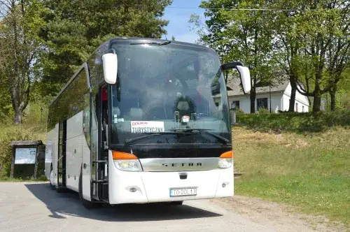 Zdjęcie Skąd odjeżdża bus z Radomia do Szydłowca? Oto ważne informacje