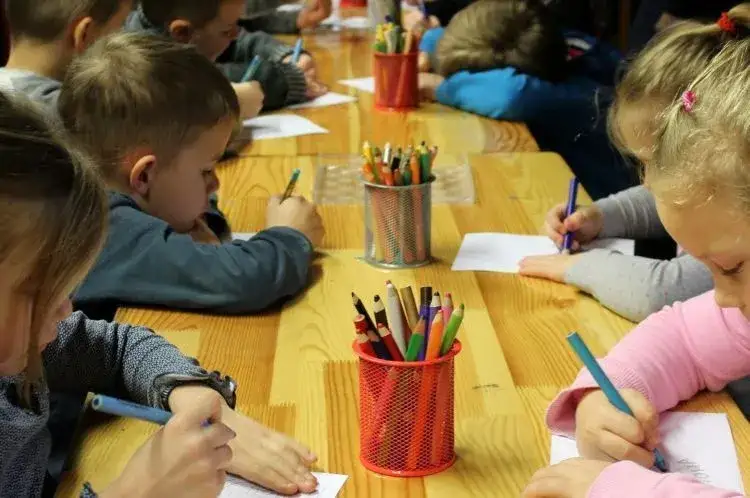 Zdjęcie Dziecko z grudnia kiedy do przedszkola? Sprawdź, kiedy możesz zapisać