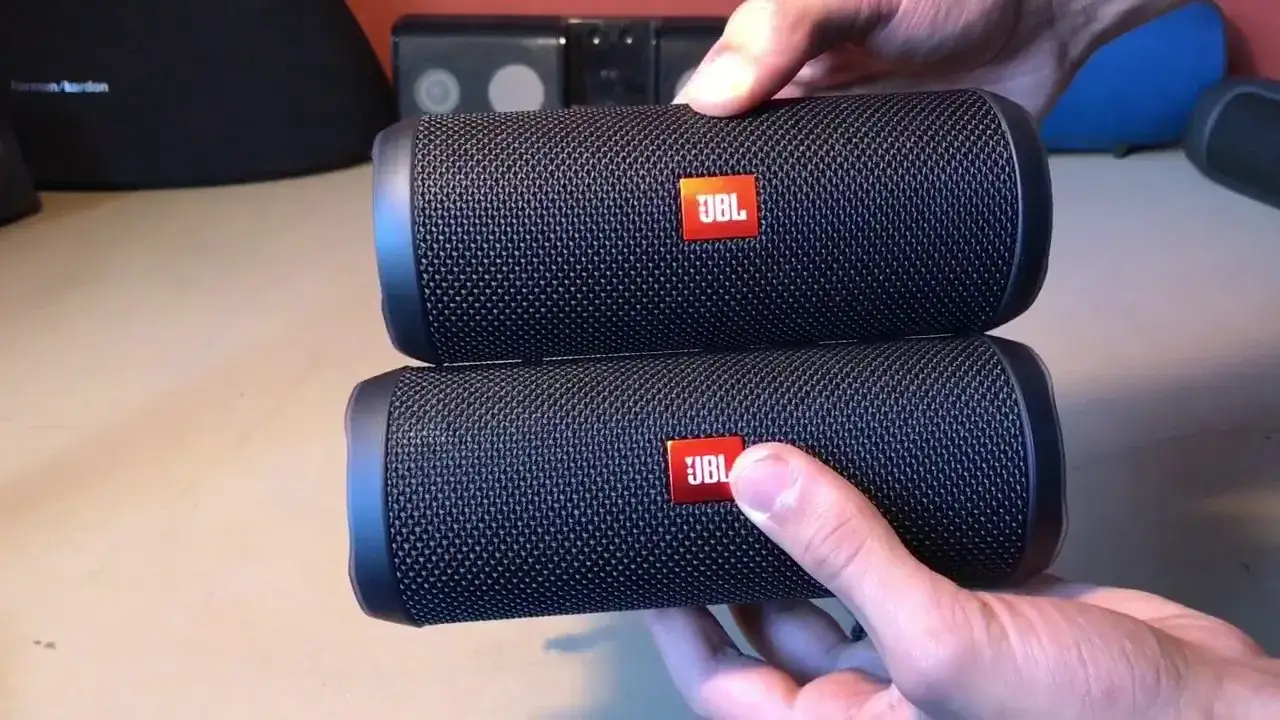 Zdjęcie Jak odróżnić podróbkę JBL Flip 6 i uniknąć oszustwa