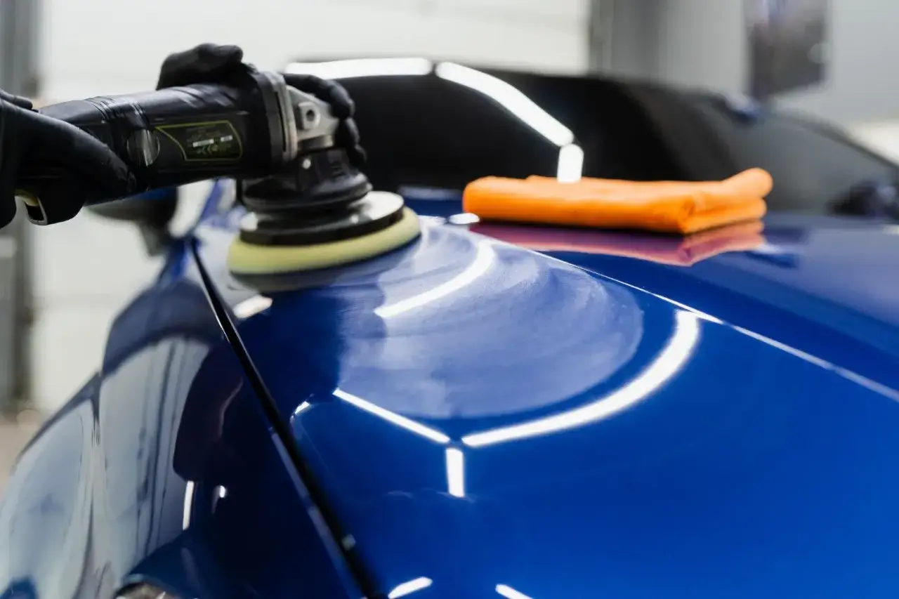 Zdjęcie Co ile woskować auto, aby uniknąć zniszczenia lakieru?