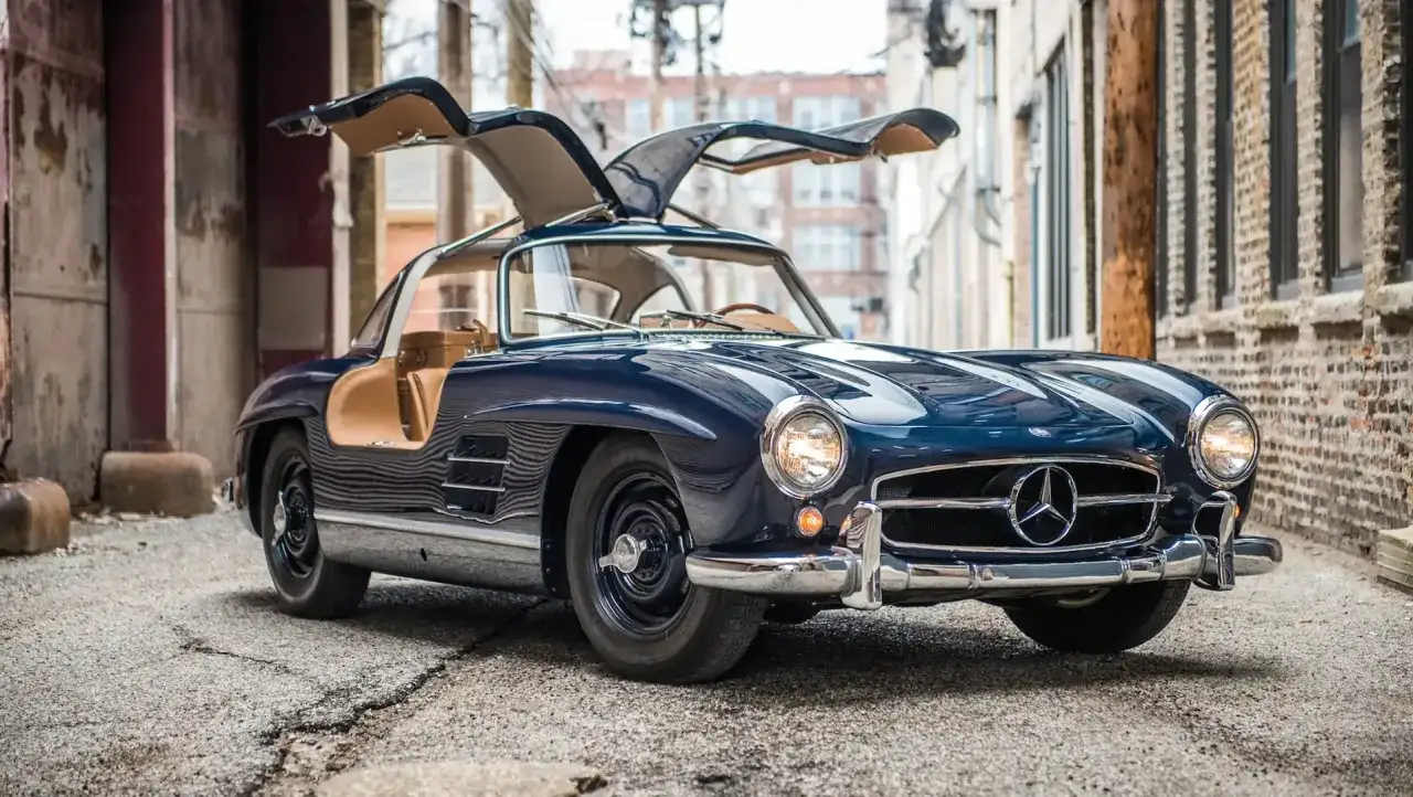Zdjęcie Mercedes 300 SL Gullwing: Ikona motoryzacji, która zmieniła wszystko