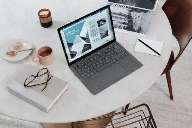 Zdjęcie Laptop powystawowy czy warto? Poznaj zalety i ryzyka zakupu