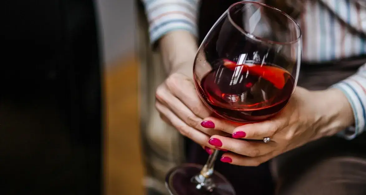Zdjęcie Czy alkohol podnosi cholesterol? Poznaj zaskakujące skutki dla zdrowia