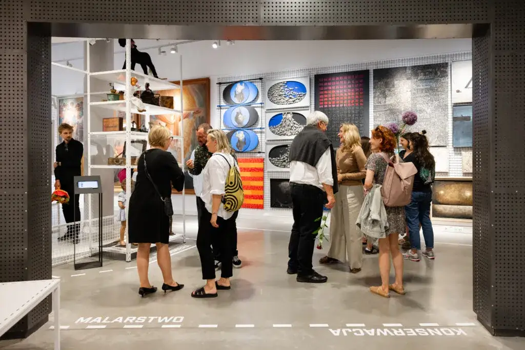 Zdjęcie Muzeum sztuki Gdynia - odkryj fascynujące wystawy i godziny otwarcia