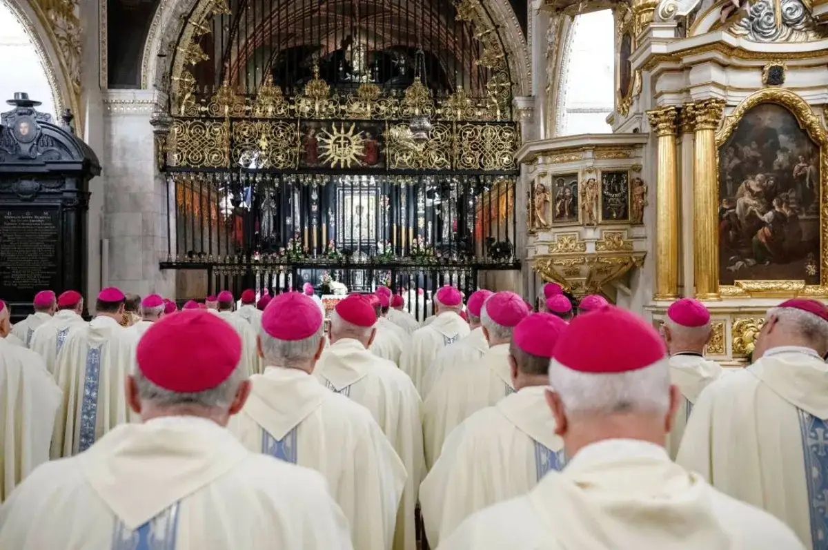 Zdjęcie Czy rozwodnik może iść do spowiedzi? Warunki i zasady uczestnictwa