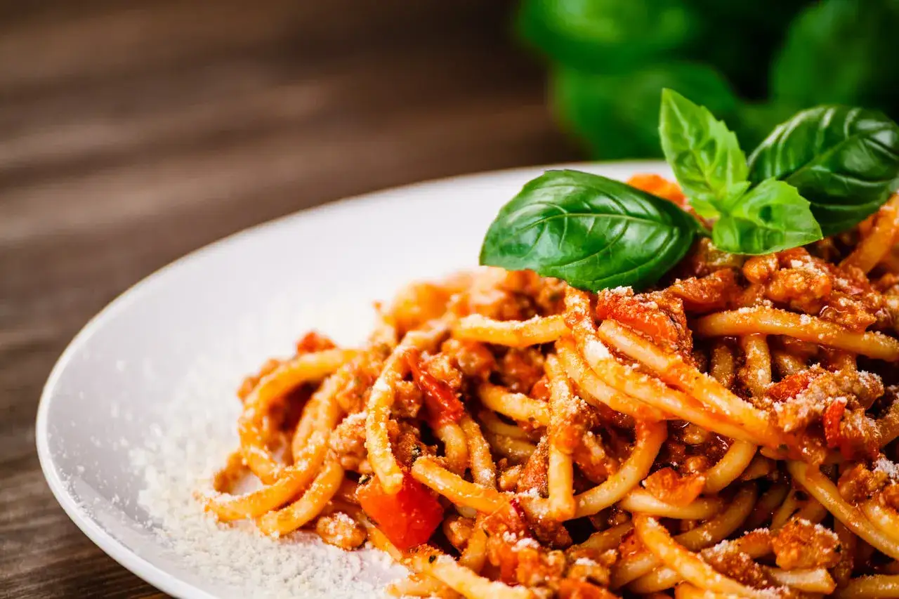 Zdjęcie Prawdziwe rag&ugrave; alla bolognese: przepis bez mit&oacute;w i błęd&oacute;w