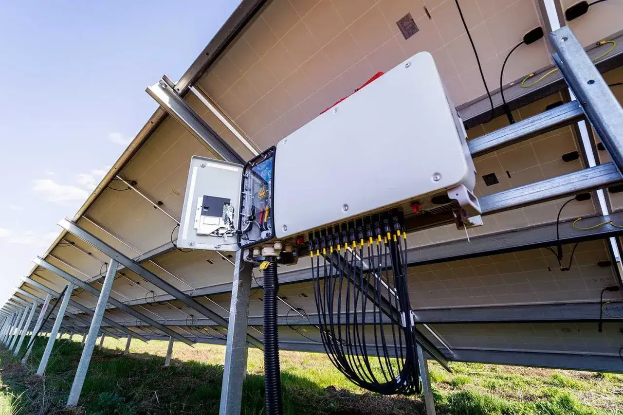 Zdjęcie Gdzie montować inwerter, aby uniknąć problemów z instalacją?