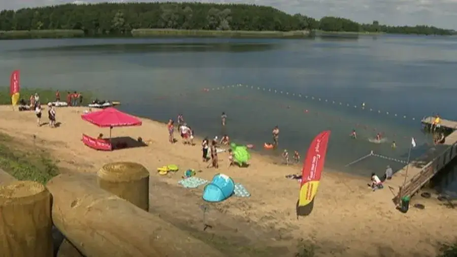 Zdjęcie Plaża Orle nad Jeziorem Głuszyńskim: wszystko, co musisz wiedzieć przed wizytą