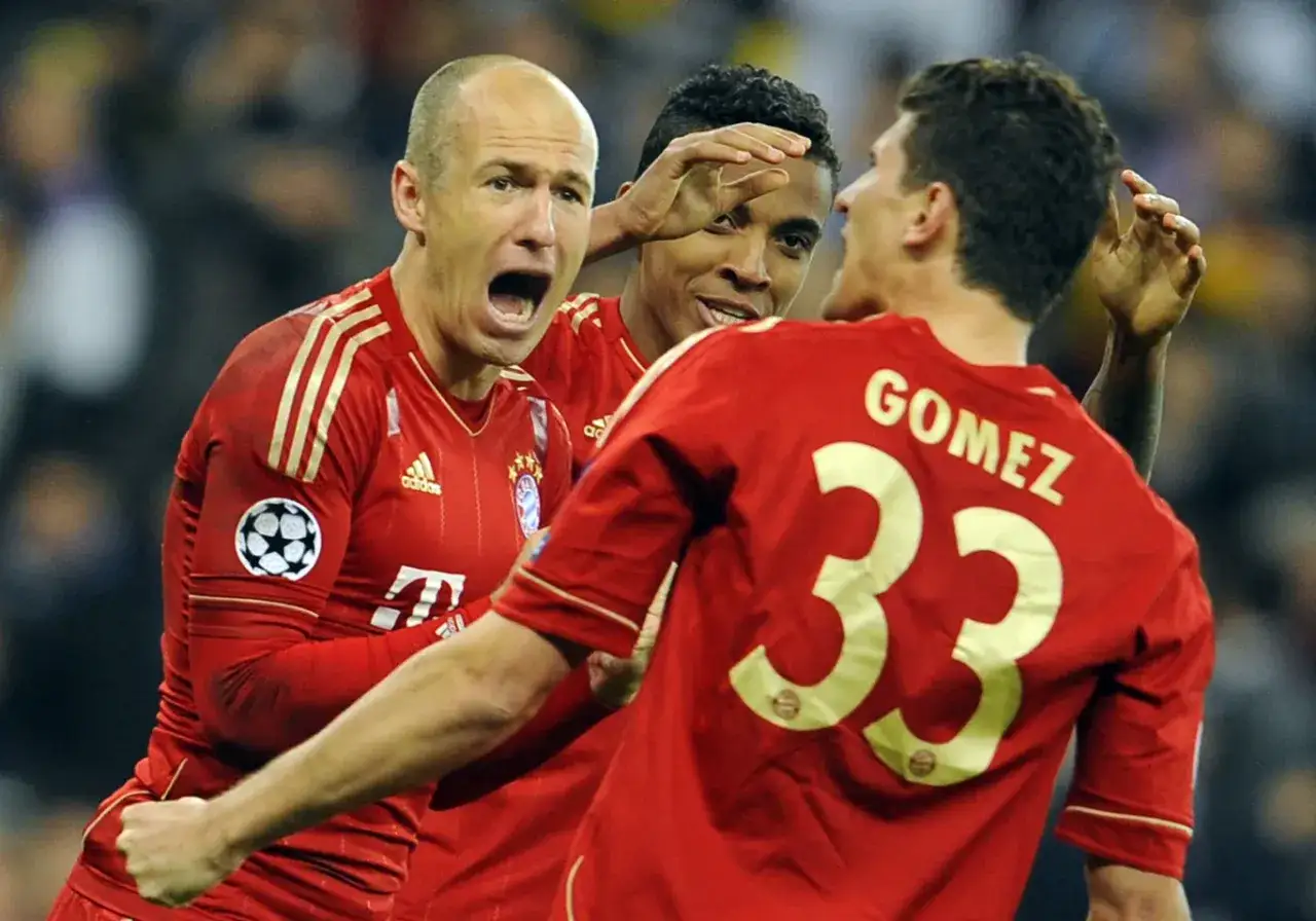 Bayern Monachium Puchar Ligi Mistrz&oacute;w Oliver Kahn Arjen Robben