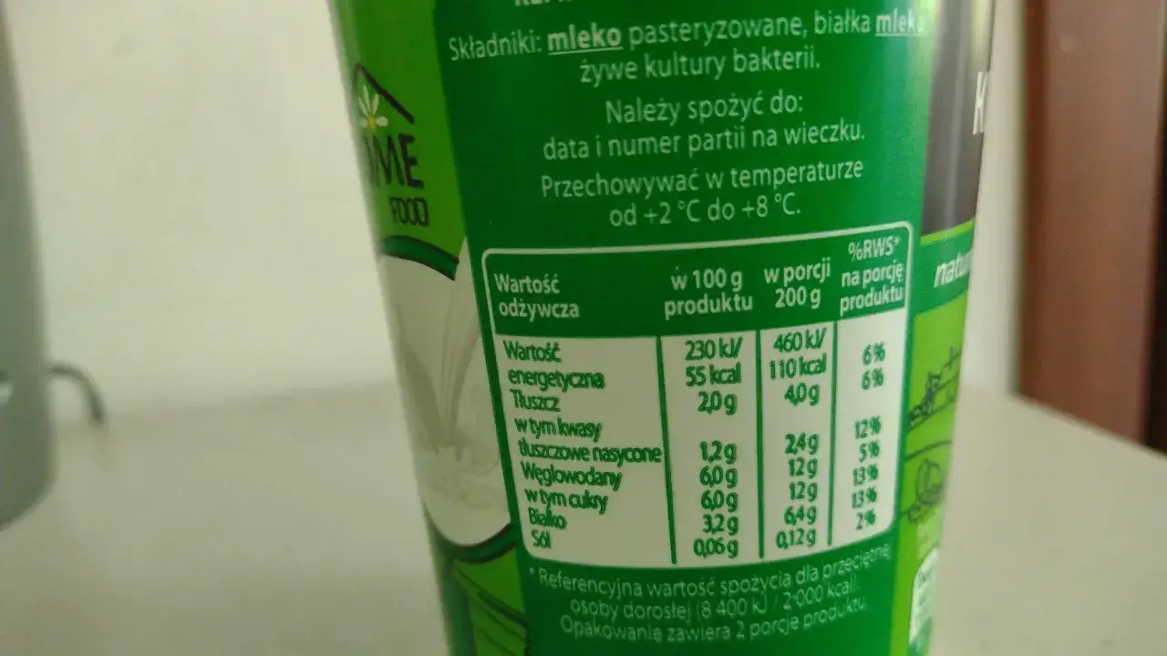 Kefir z etykietą 