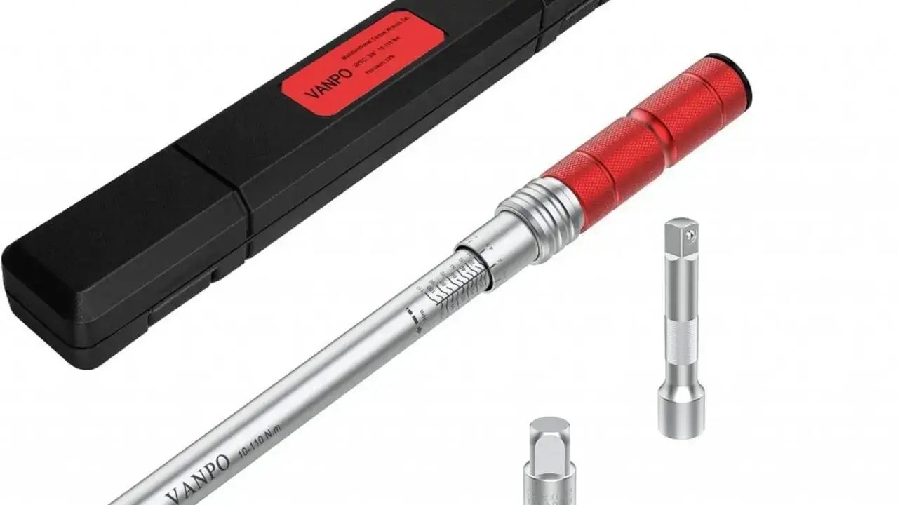 Llave dinamom&eacute;trica VANPO con estuche y adaptadores. Muestra c&oacute;mo funciona una llave dinamom&eacute;trica para aplicar el torque correcto.